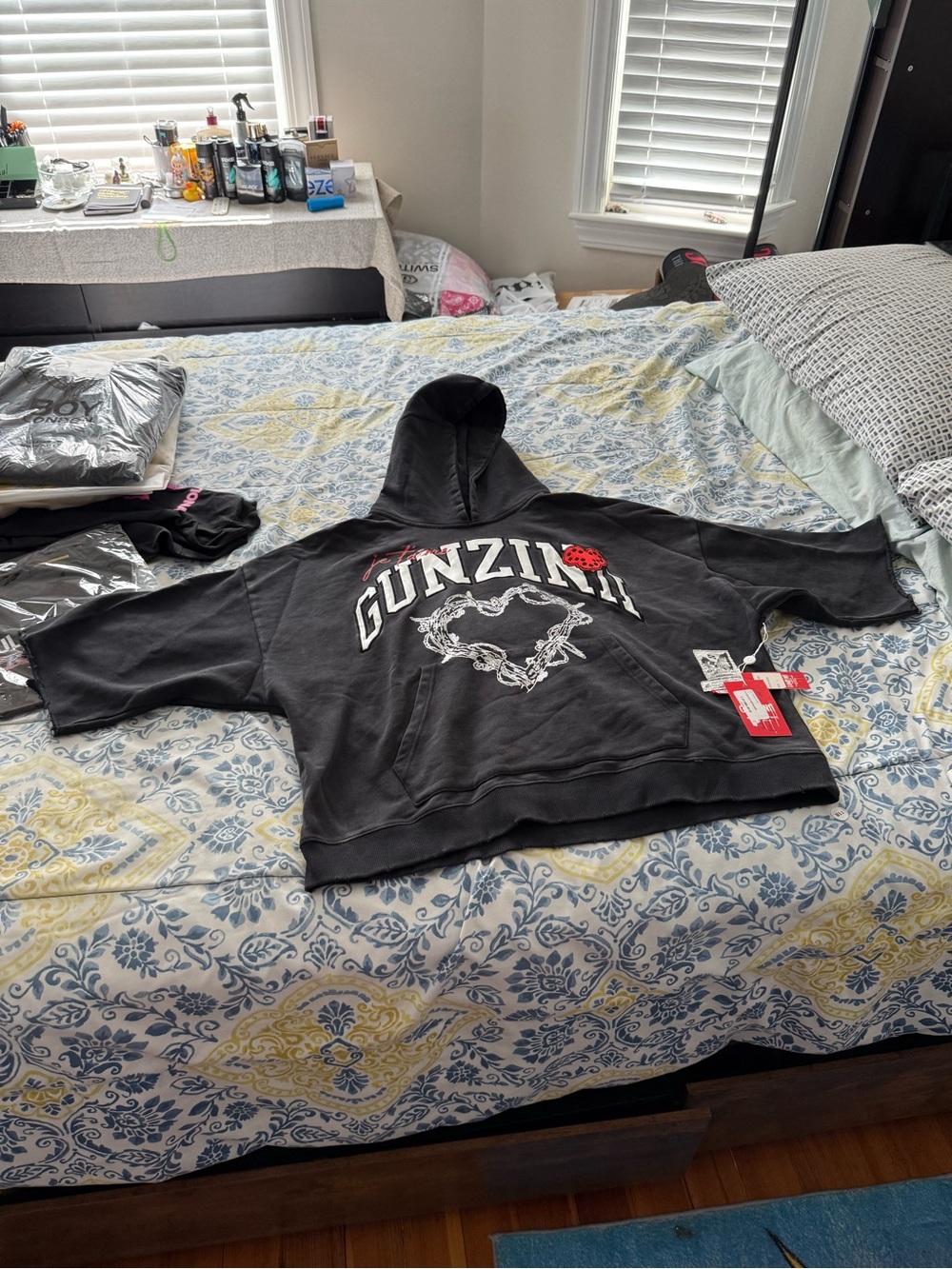 Gunzinii Men’s Black Hoodie with Red Branded Hang Tags